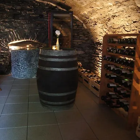 Фермерский дом Wein- & Joerg Weirich Бернкастель-Кюс