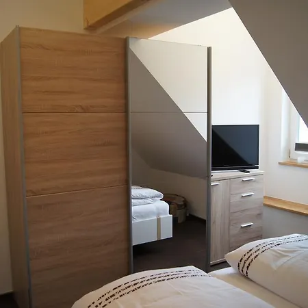 Фермерский дом Wein- & Joerg Weirich *